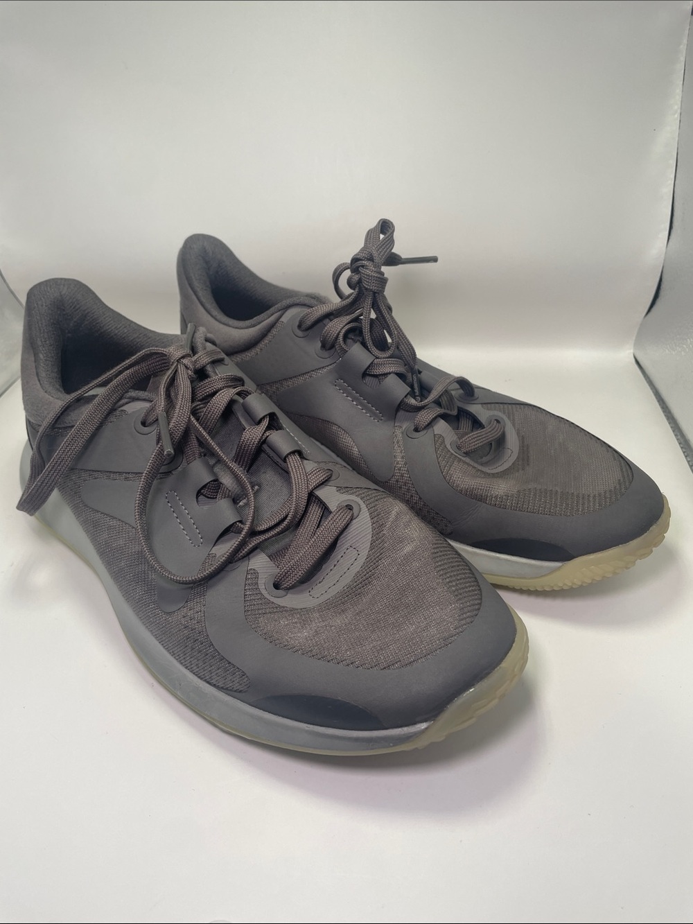 Lululemon Strongfeel Lace-Up Athletic Shoes - Charcoal Grey - 7.5